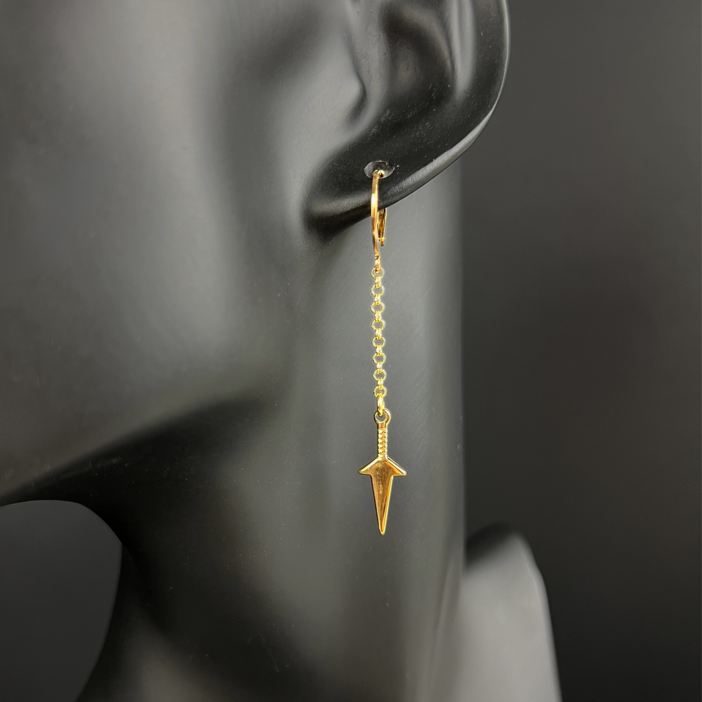 Kunai earrings, gold plated stainless steel Baguette Magick
