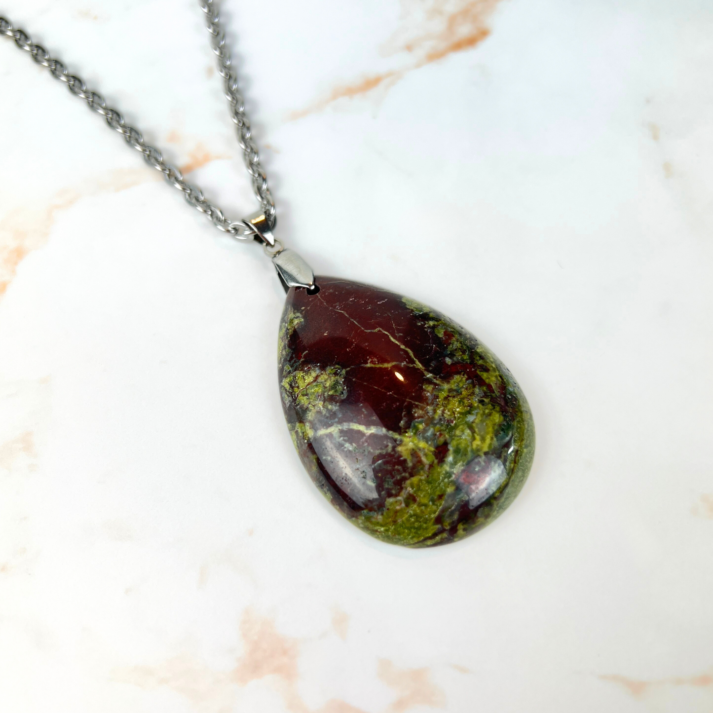 Dragon stone pendant necklace, stainless steel Baguette Magick