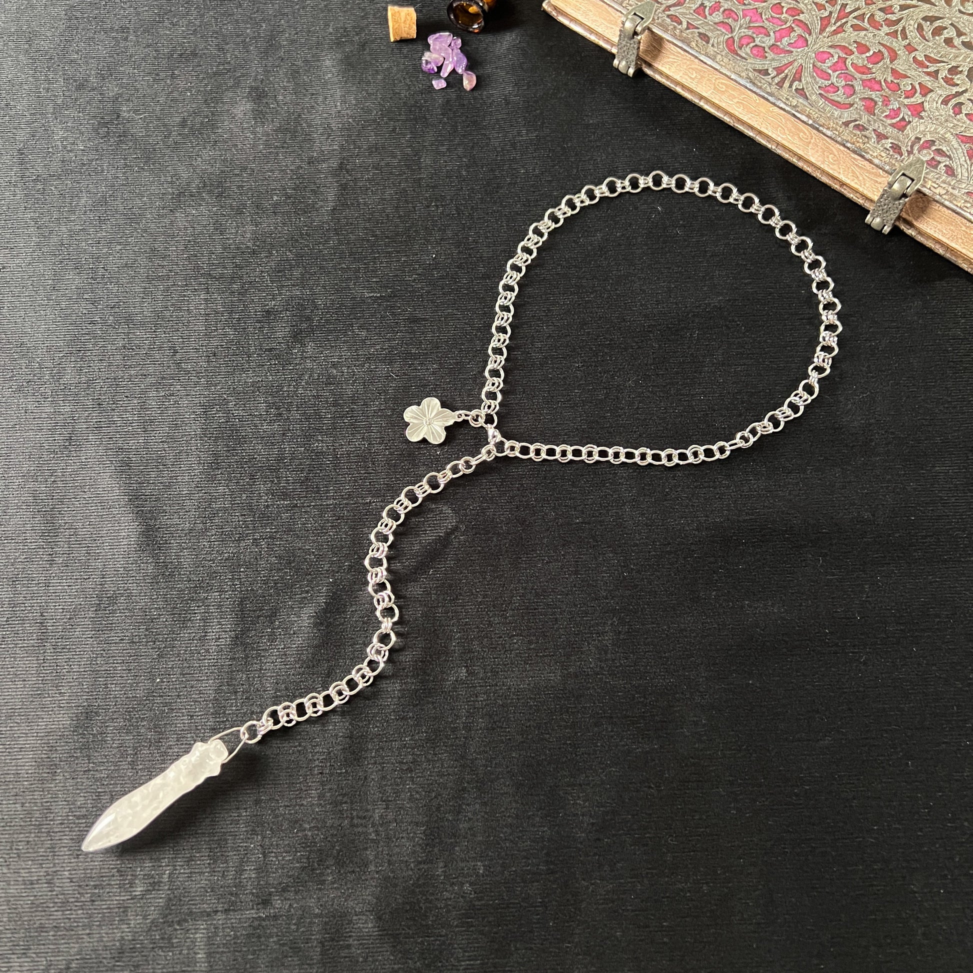 Quartz and flower Thot pendulum necklace, adjustable stainless steel chain Baguette Magick