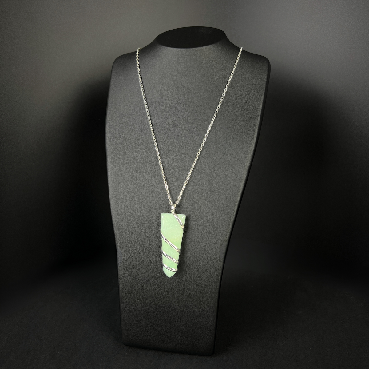 Aventurine spiral triangle necklace Baguette Magick