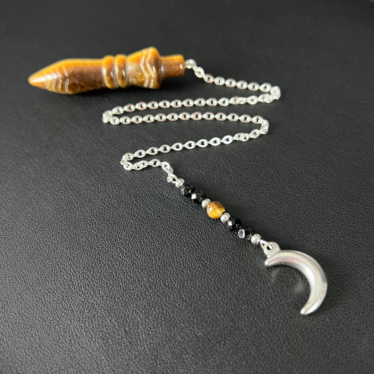 Engraved Egyptian Thot pendulum, tiger's eye, onyx, stainless steel, Moon crescent charm Baguette Magick