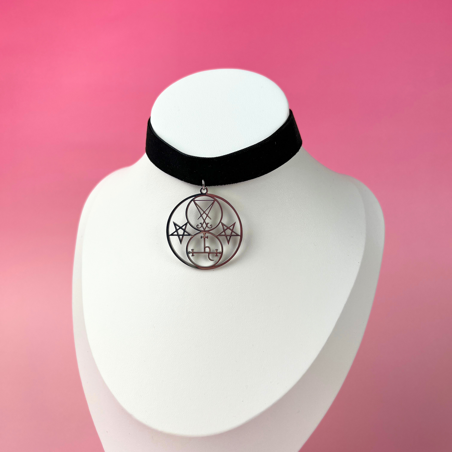 Black velvet Luciferian occult witch choker, stainless steel Baguette Magick