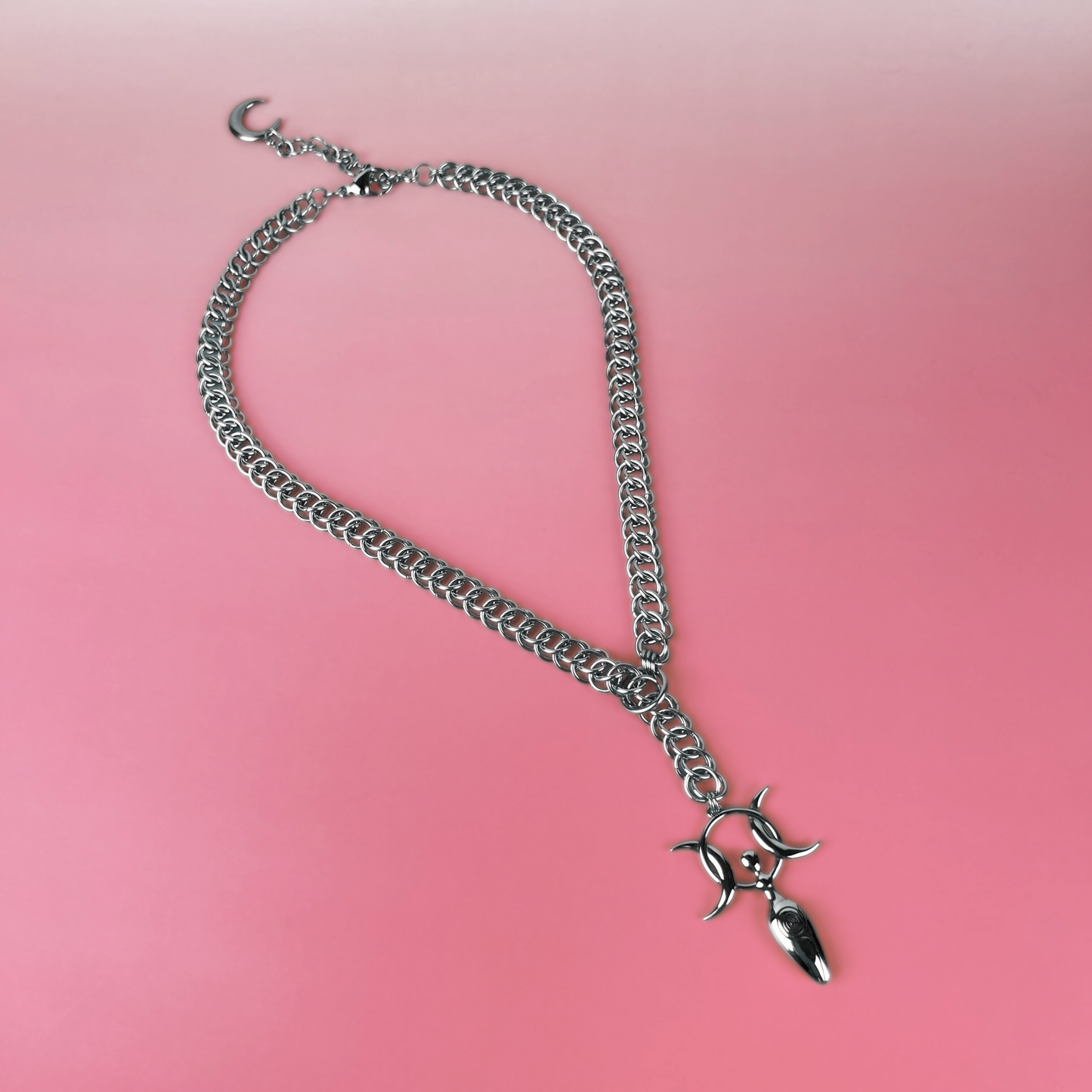 Triple goddess chainmail lariat necklace, half Persian Baguette Magick