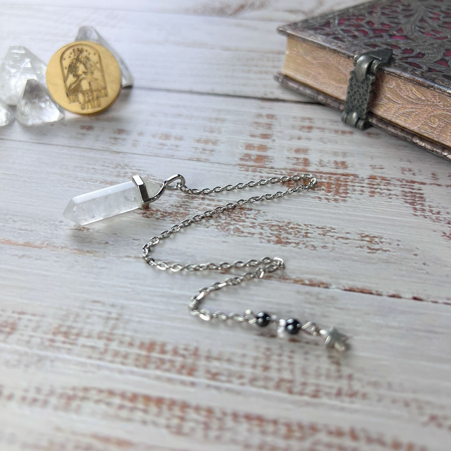 Quartz and hematite star pendulum The French Witch shop