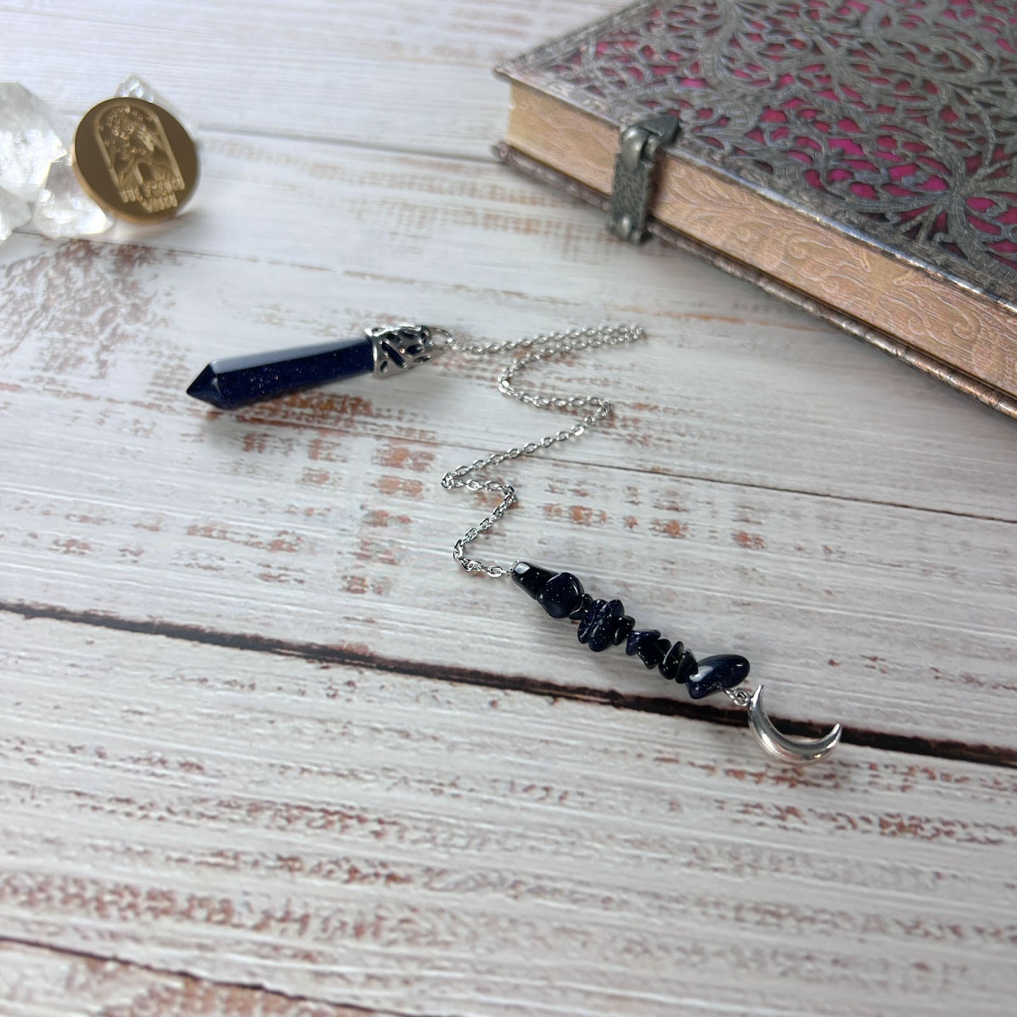 Blue sandstone pendulum with a Moon charm - The French Witch shop