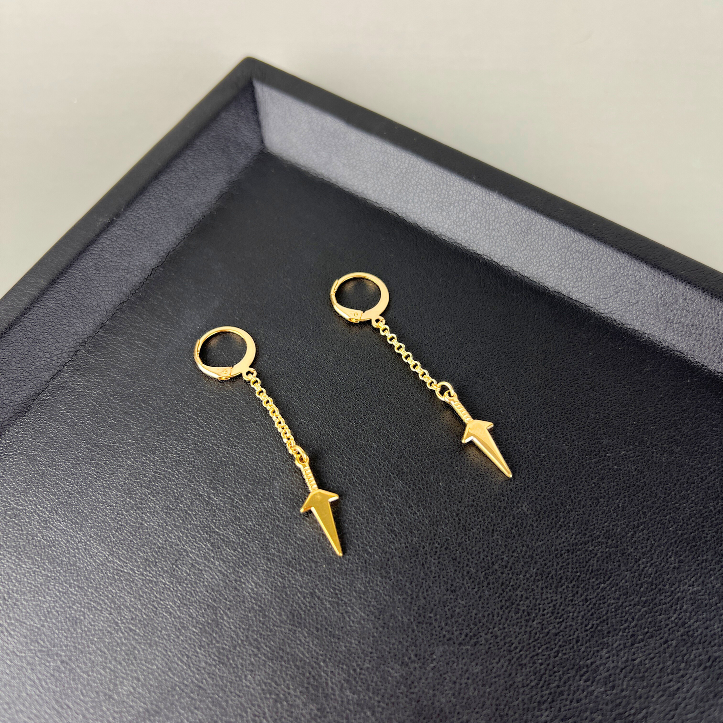 Kunai earrings Baguette Magick