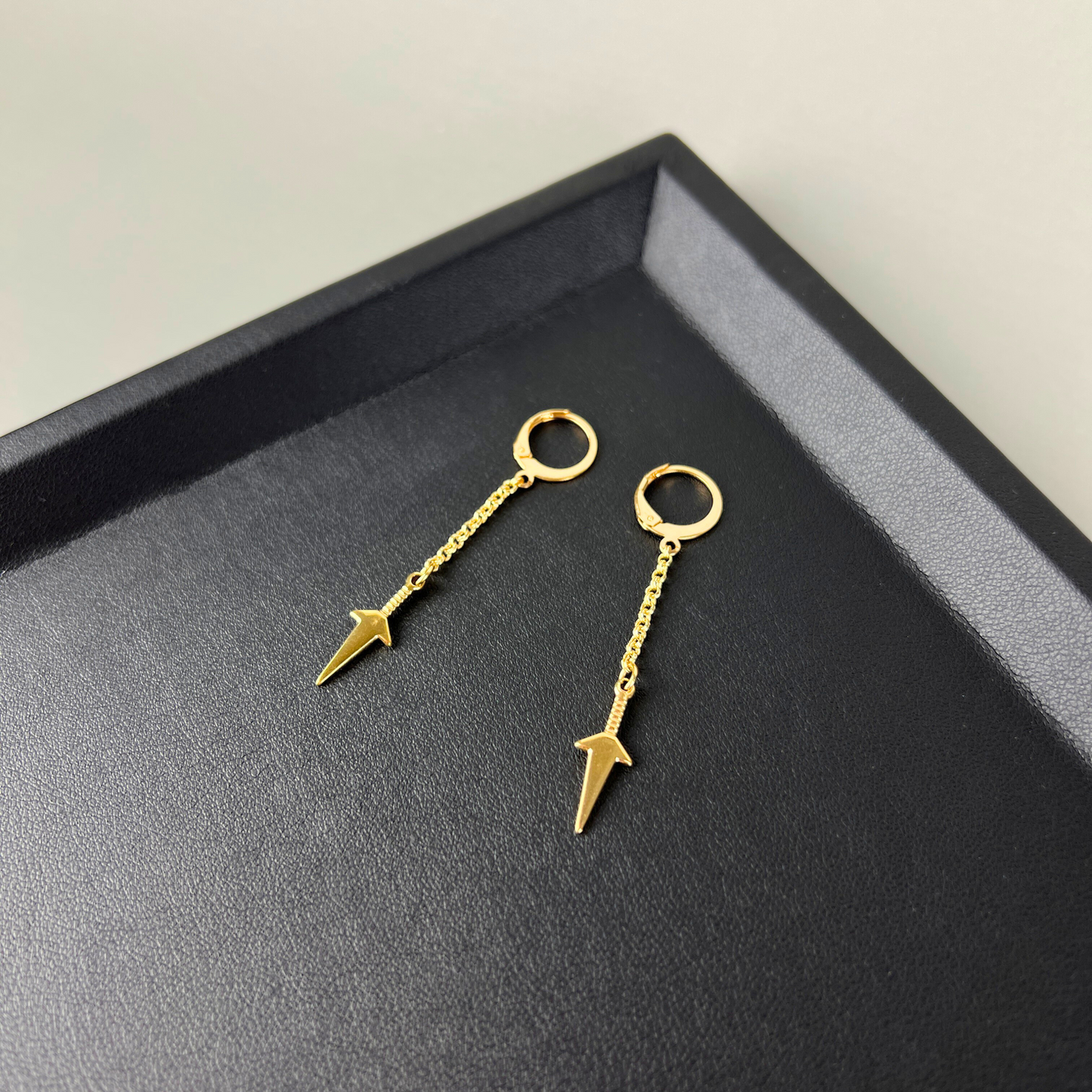 Kunai earrings Baguette Magick