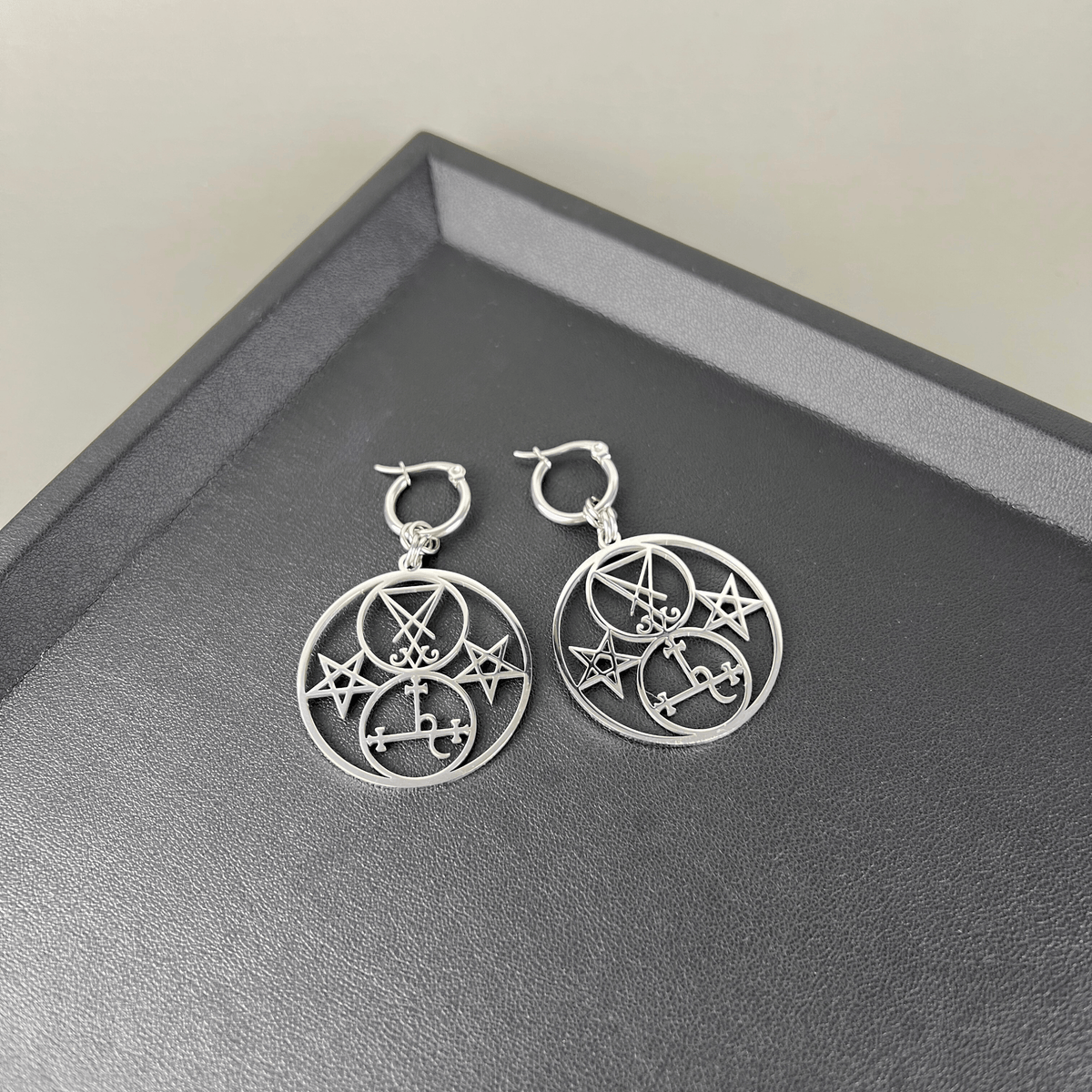 Luciferian earrings, Lilith and Lucifer sigils, inverted pentacle Baguette Magick