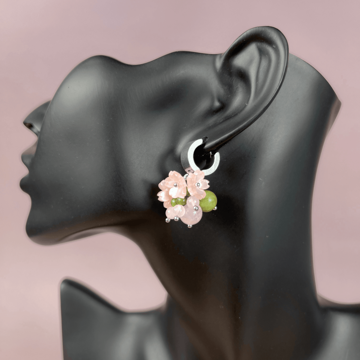 Hydrangea bloom earrings, amethyst beads on chunky huggie hoops (Copie) Baguette Magick
