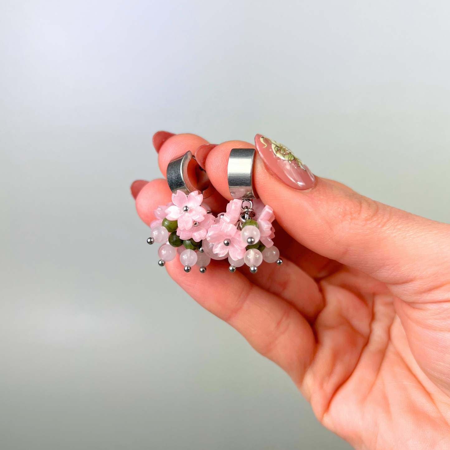 Hydrangea bloom earrings, amethyst beads on chunky huggie hoops (Copie) Baguette Magick