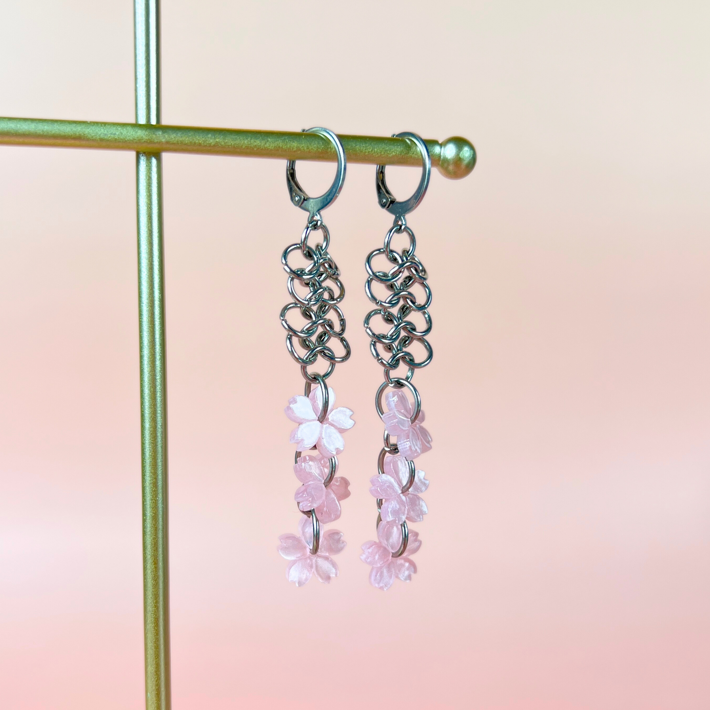 Micro chainmail sakura earrings Baguette Magick