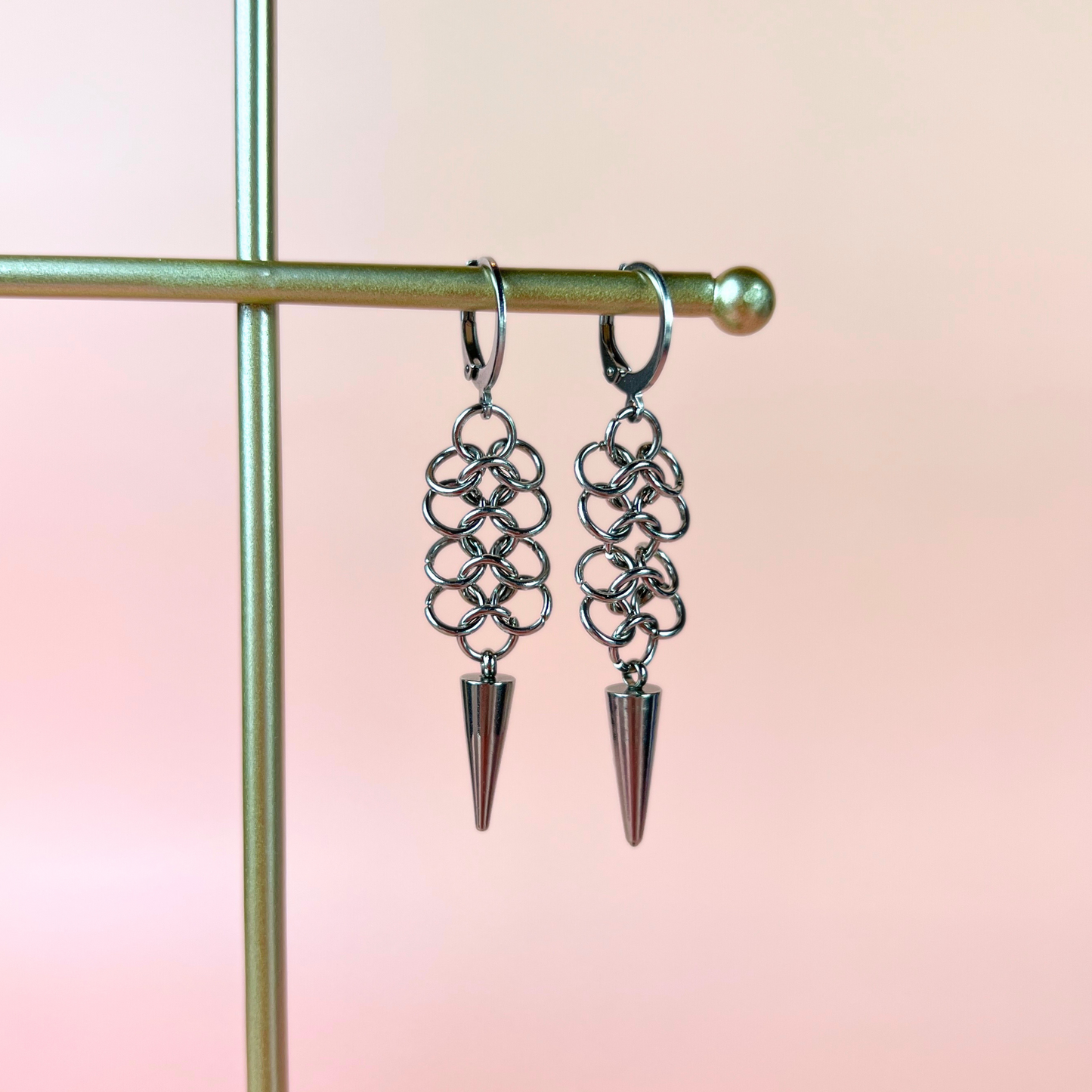 Micro European chainmail and spikes earrings Baguette Magick