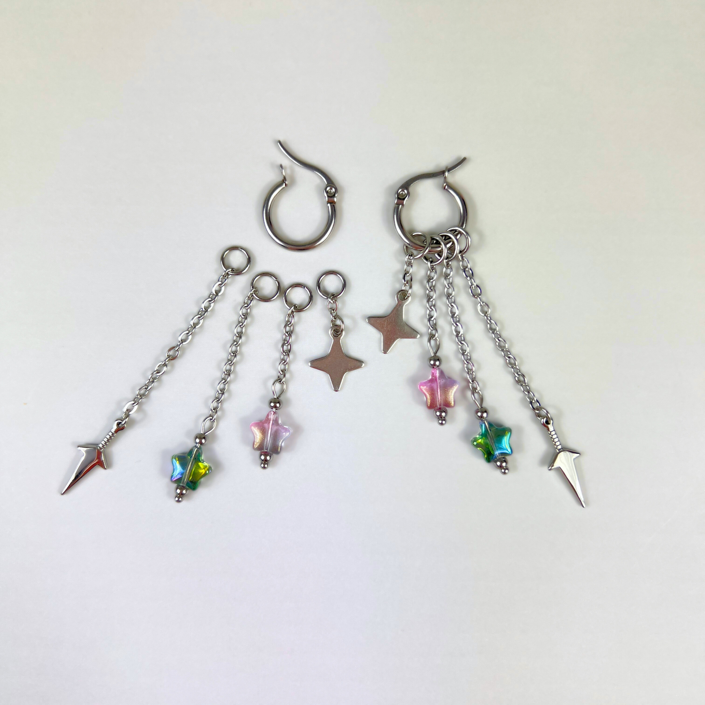 Boucles d'oreilles créoles shuriken et kunai à assortir