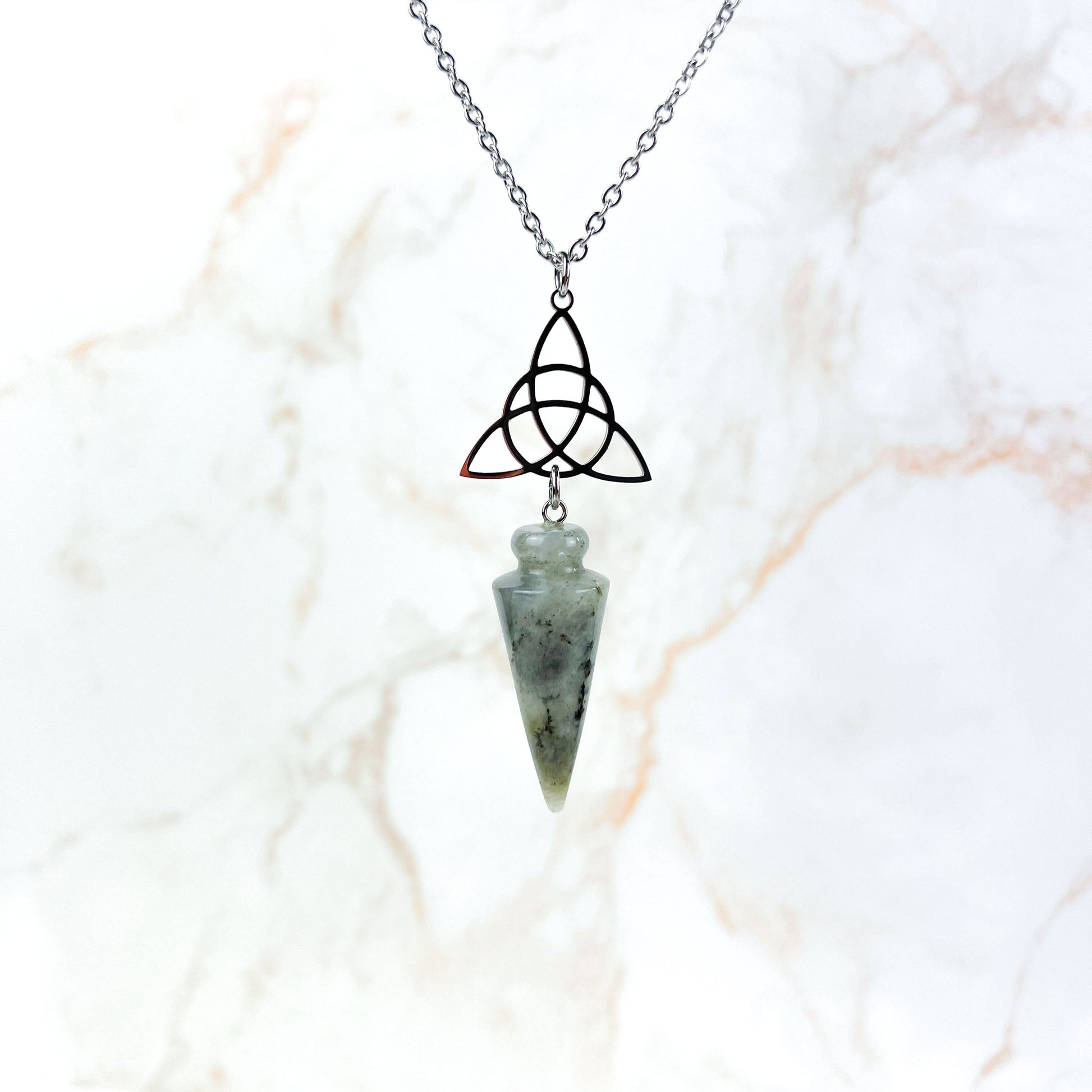 Labradorite and triquetra Celtic knot pendulum necklace, stainless steel Baguette Magick