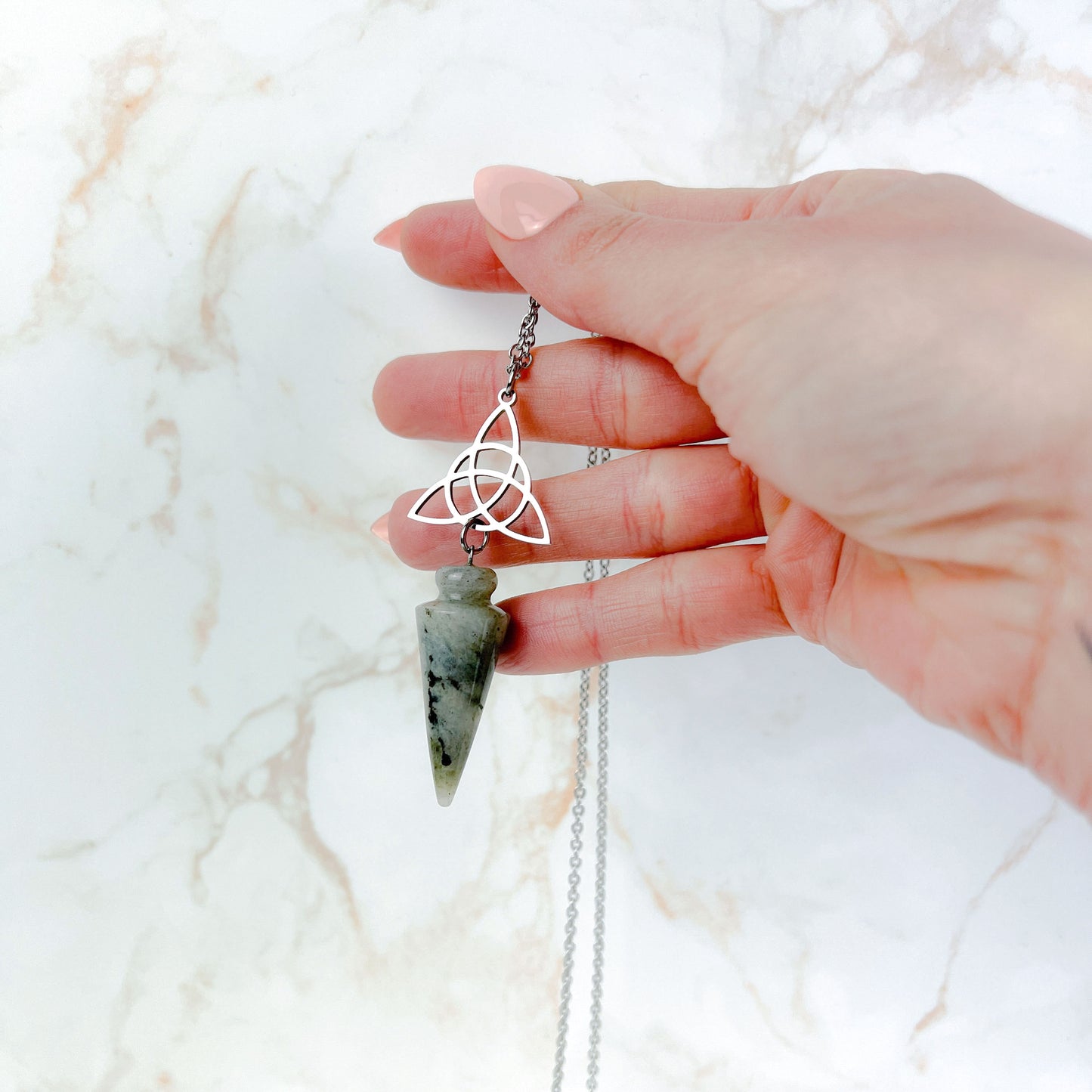 Labradorite and triquetra Celtic knot pendulum necklace, stainless steel Baguette Magick