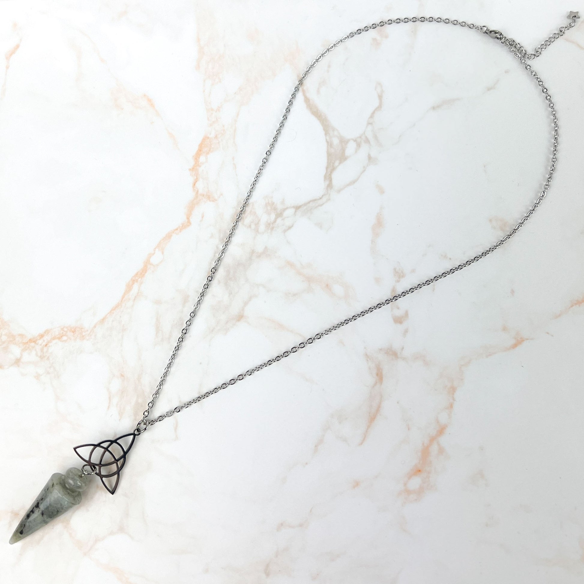 Labradorite and triquetra Celtic knot pendulum necklace, stainless steel Baguette Magick