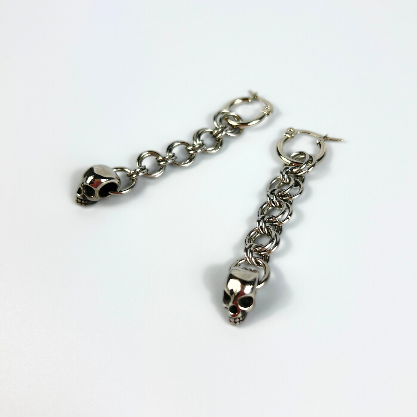 Chainmail skulls and hoops earrings Baguette Magick