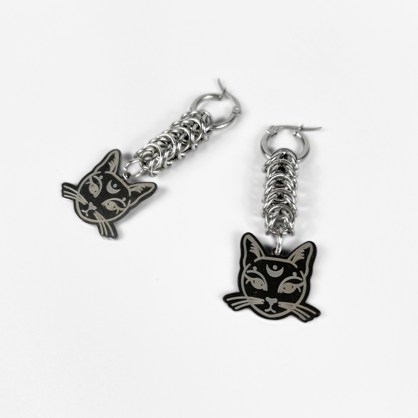 Bastet goddess box chain chainmail earrings Baguette Magick