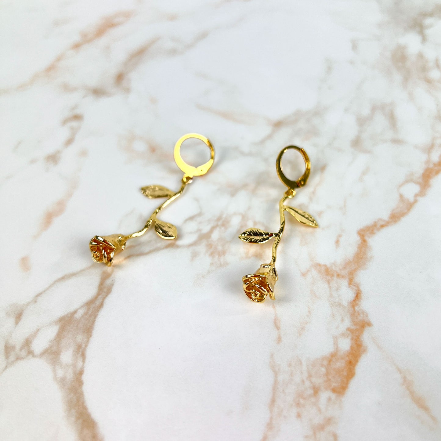 Whimsical fairy tale roses earrings gold plated and stainless steel Baguette Magick