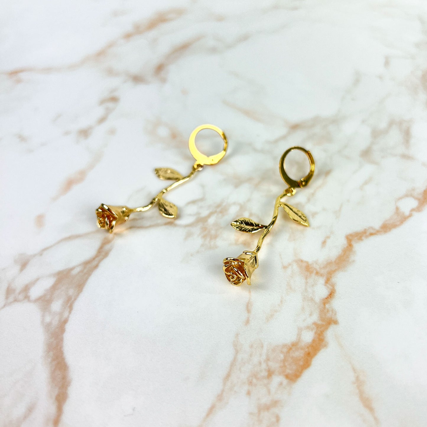 Whimsical fairy tale roses earrings gold plated and stainless steel Baguette Magick