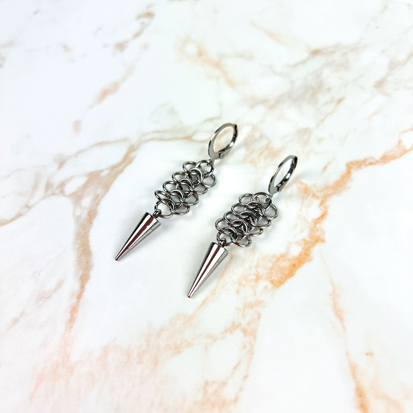 Micro European chainmail and spikes earrings Baguette Magick