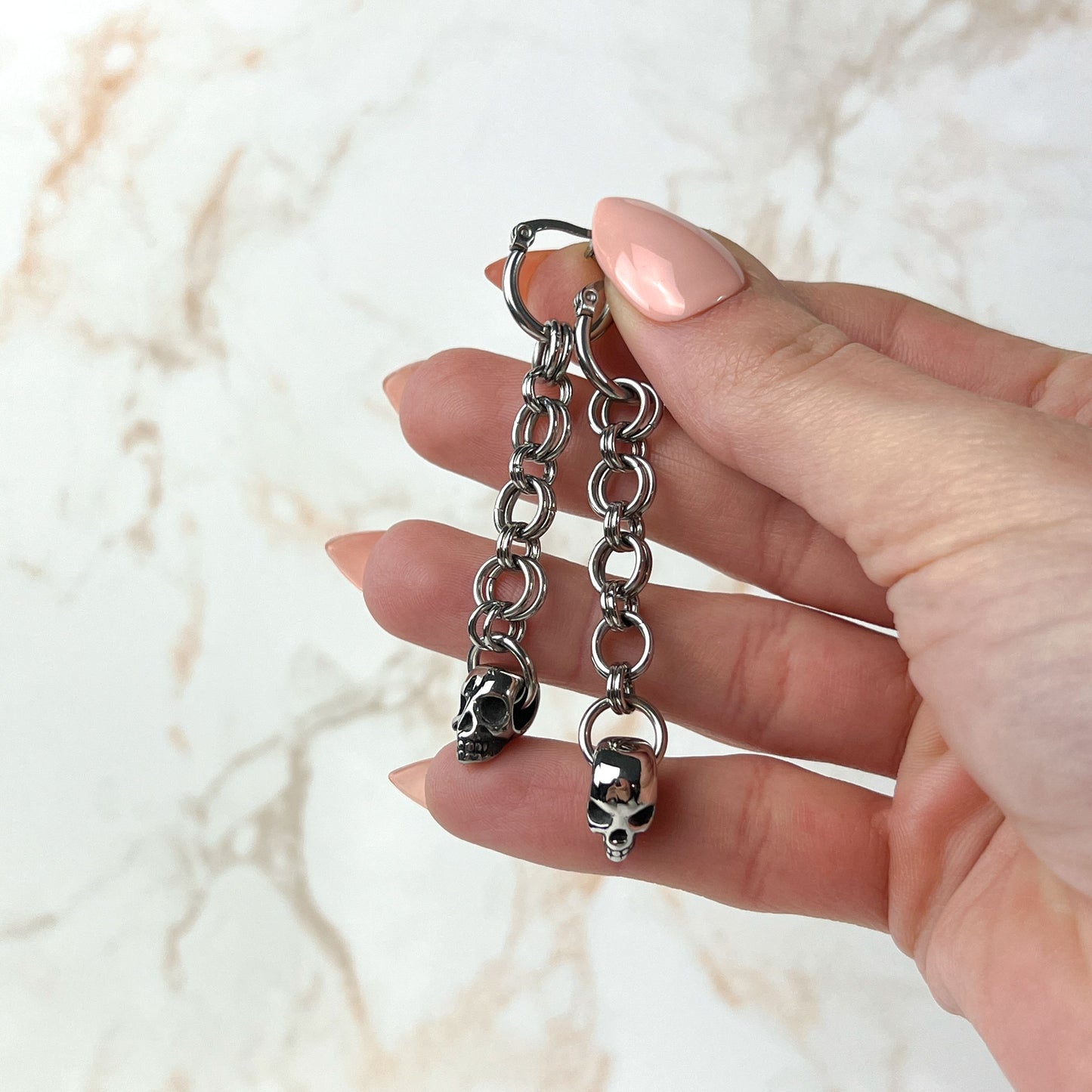 Chainmail skulls and hoops earrings Baguette Magick