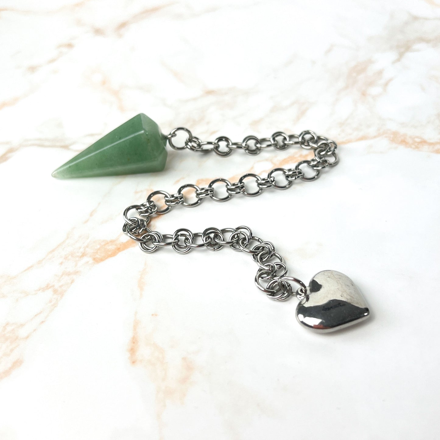 Puffy heart and aventurine gemstone chainmail pendulum Baguette Magick
