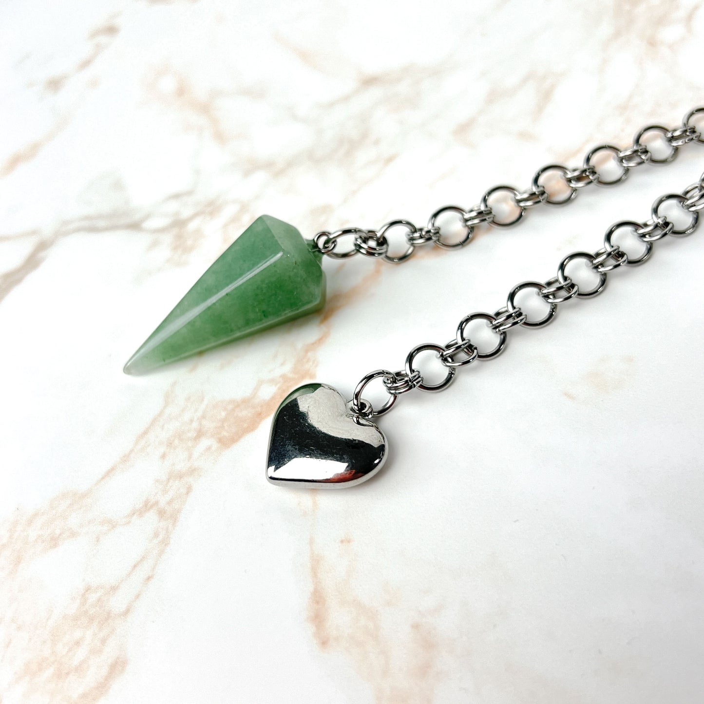 Puffy heart and aventurine gemstone chainmail pendulum Baguette Magick