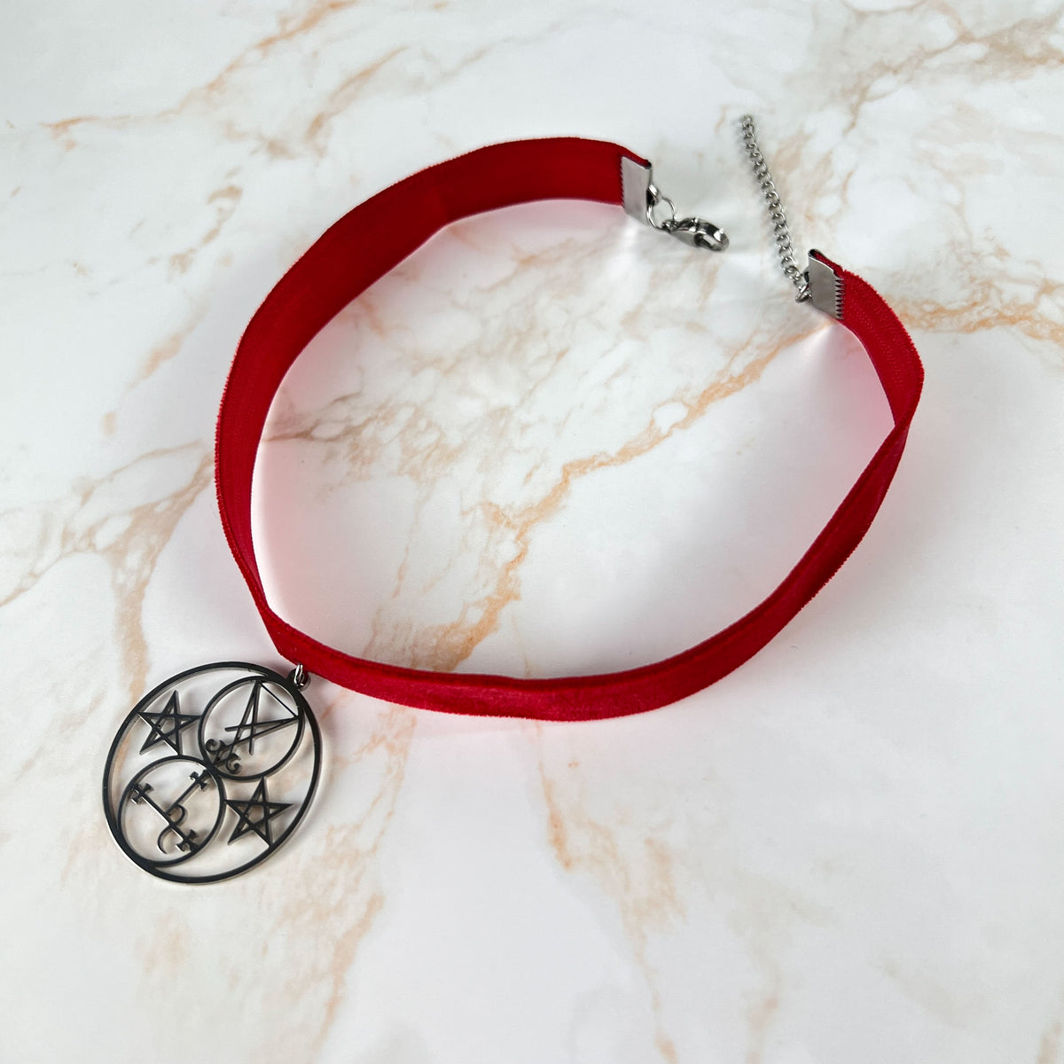 Red velvet Luciferian occult witch choker, stainless steel Baguette Magick
