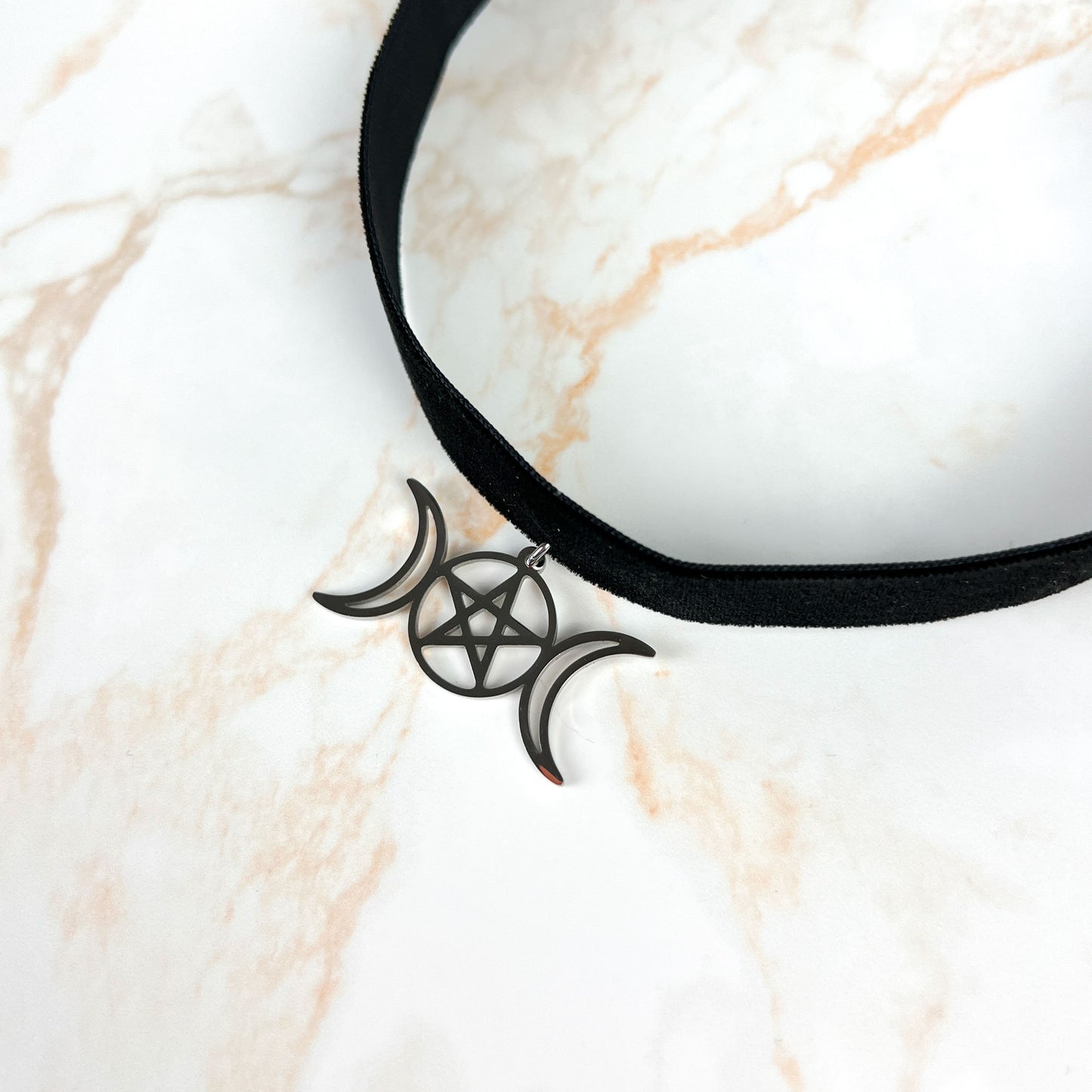 Black velvet Triple Moon Pentacle Wiccan Gothic choker, stainless steel Baguette Magick
