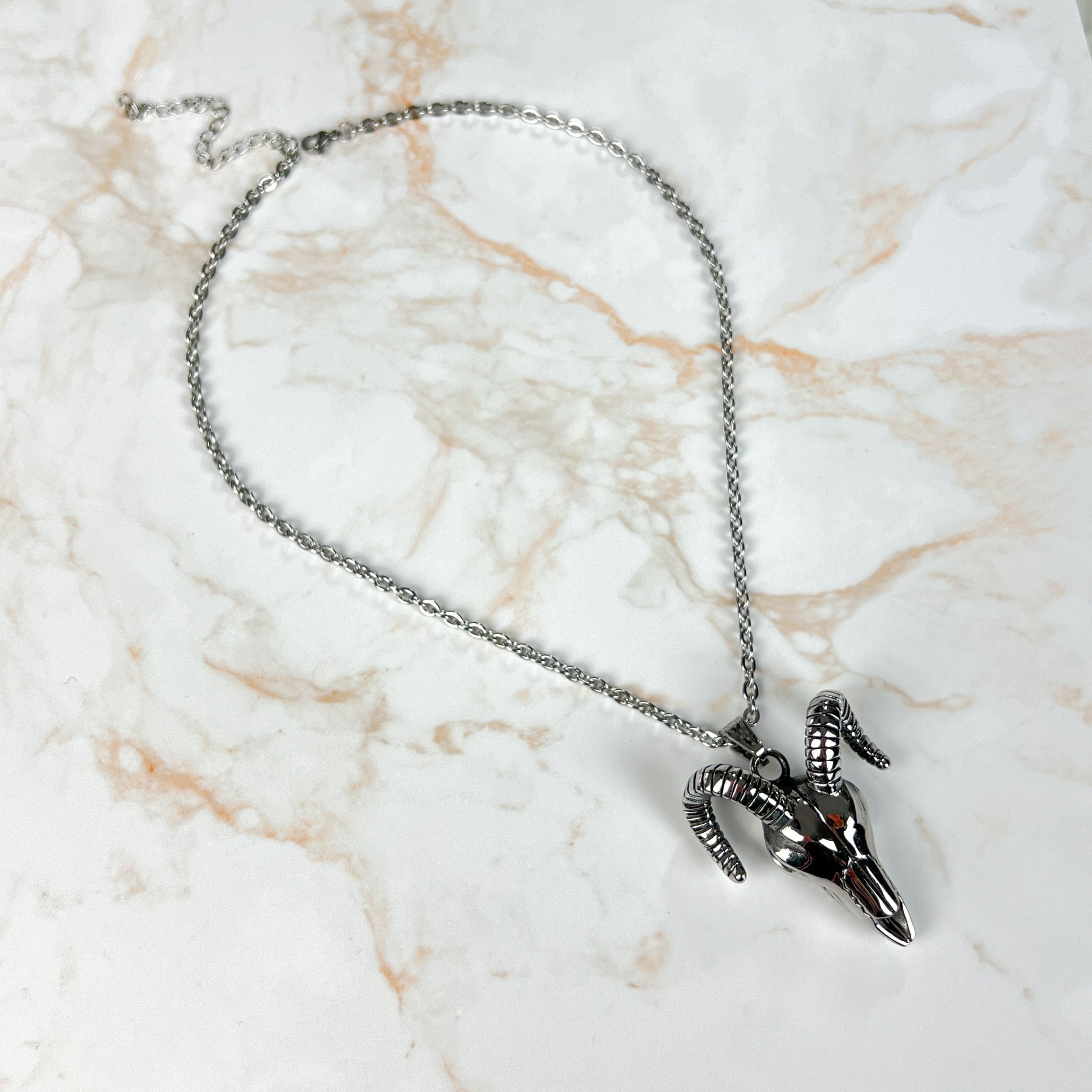 Stainless steel big ram skull necklace Baguette Magick