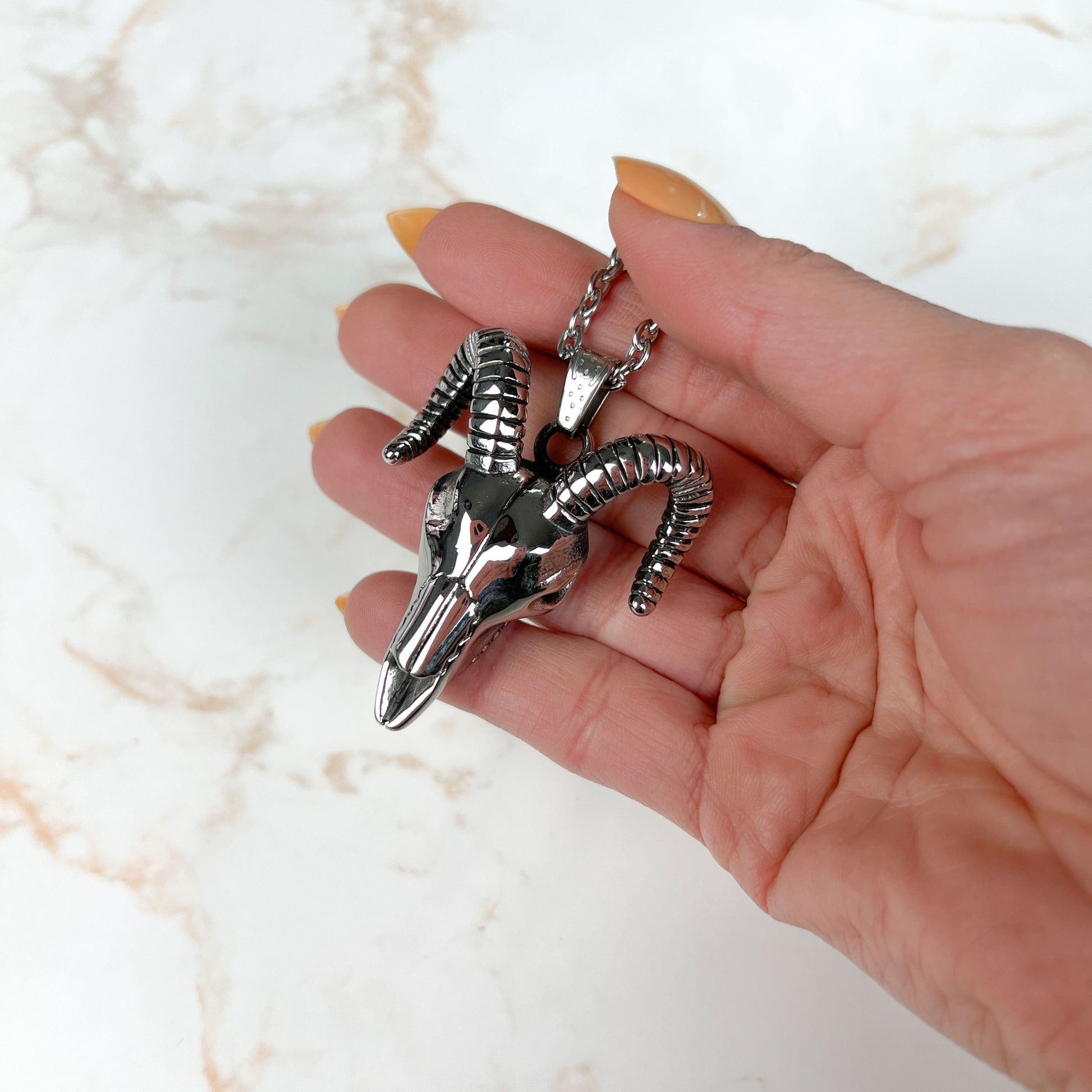 Stainless steel big ram skull necklace Baguette Magick
