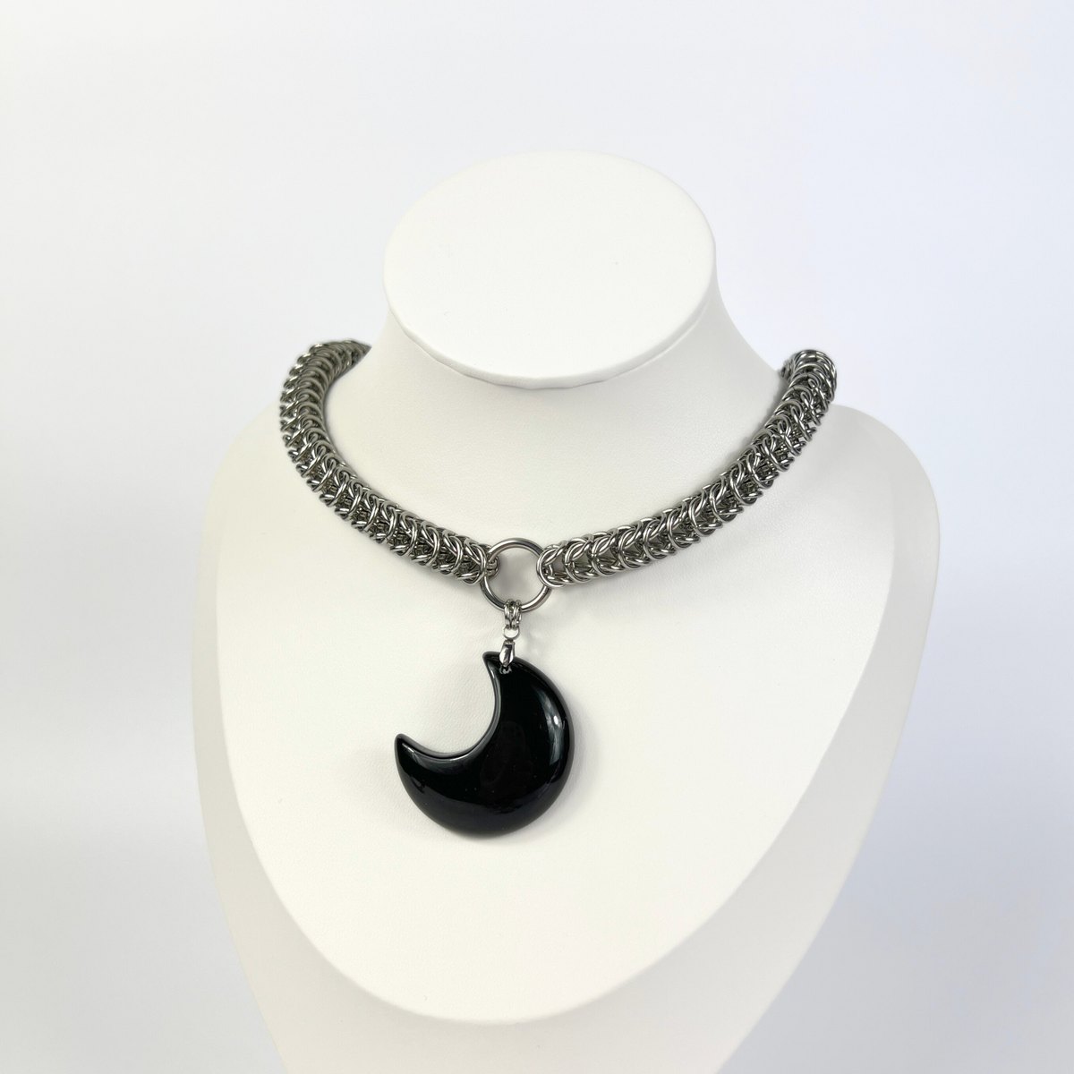 Box chain Obsidian crescent moon chainmail necklace Baguette Magick