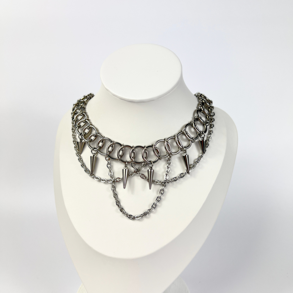 Centipede gothic chainmail choker, spikes and chains Baguette Magick