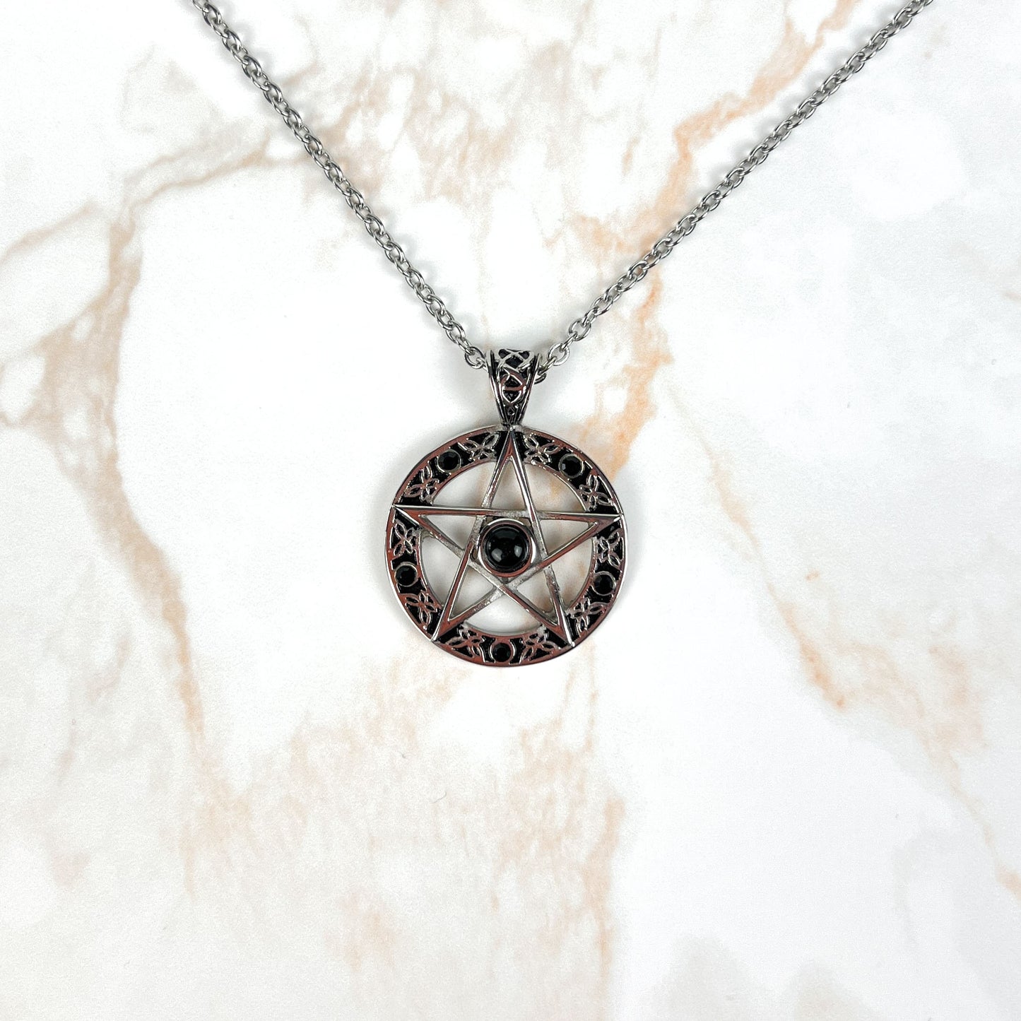 Stainless steel pentacle with black beads witchcraft necklace Baguette Magick