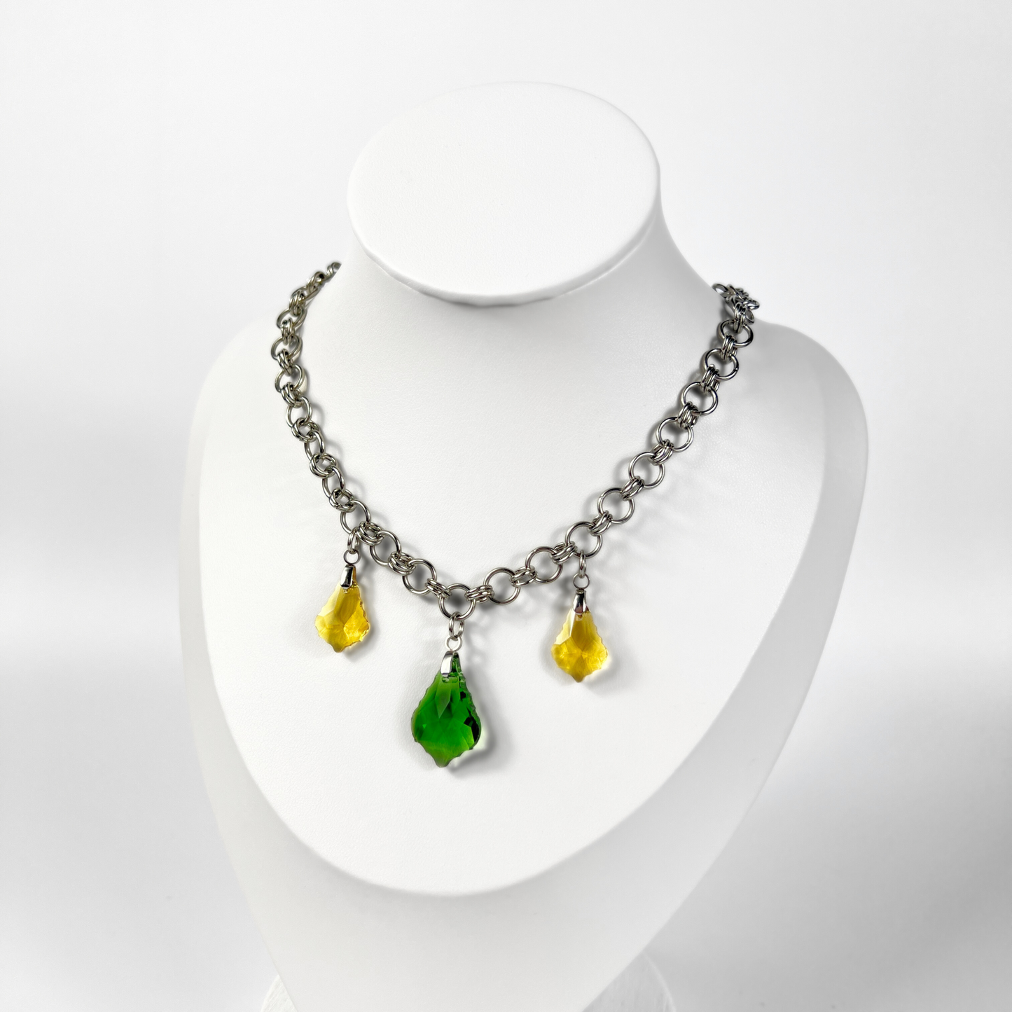 Sparkling crystal necklace, yellow and green, chainmail chain Baguette Magick