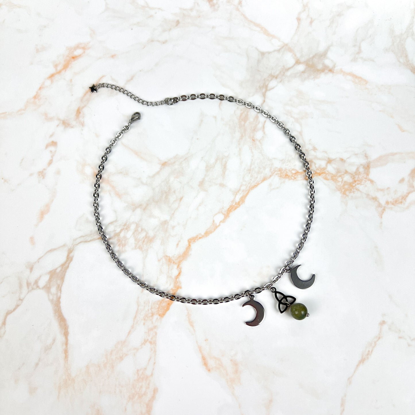 Triple moon Triquetra necklace made of stainless steel and gemstone Baguette Magick