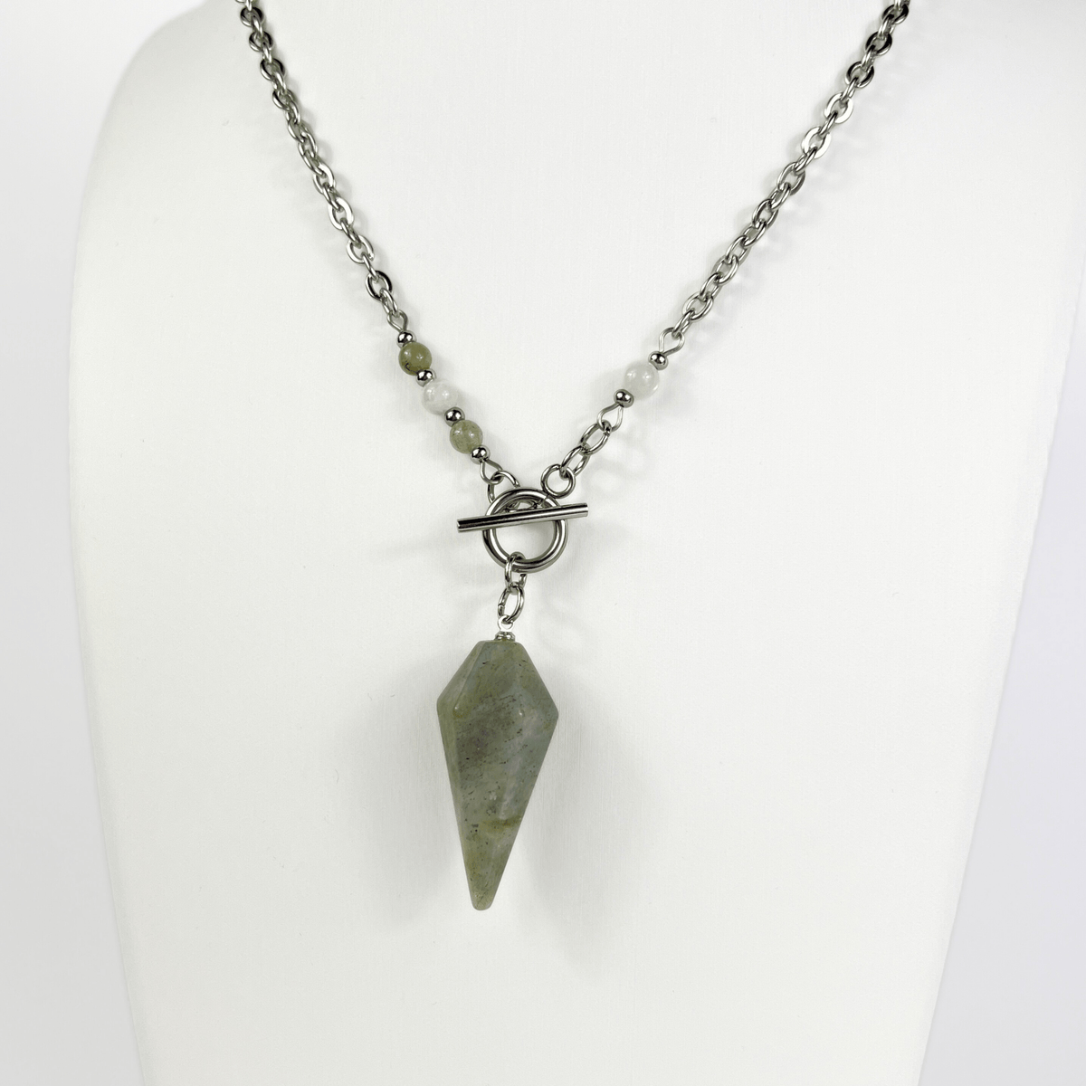 Collier pendule en labradorite et pierre de lune, fermoir à bascule