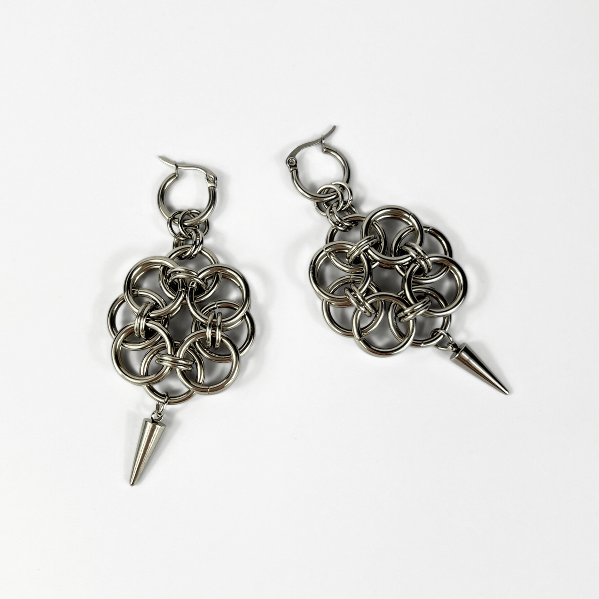 Boucles d'oreilles en cotte de mailles, créoles et pointes Helm Rose