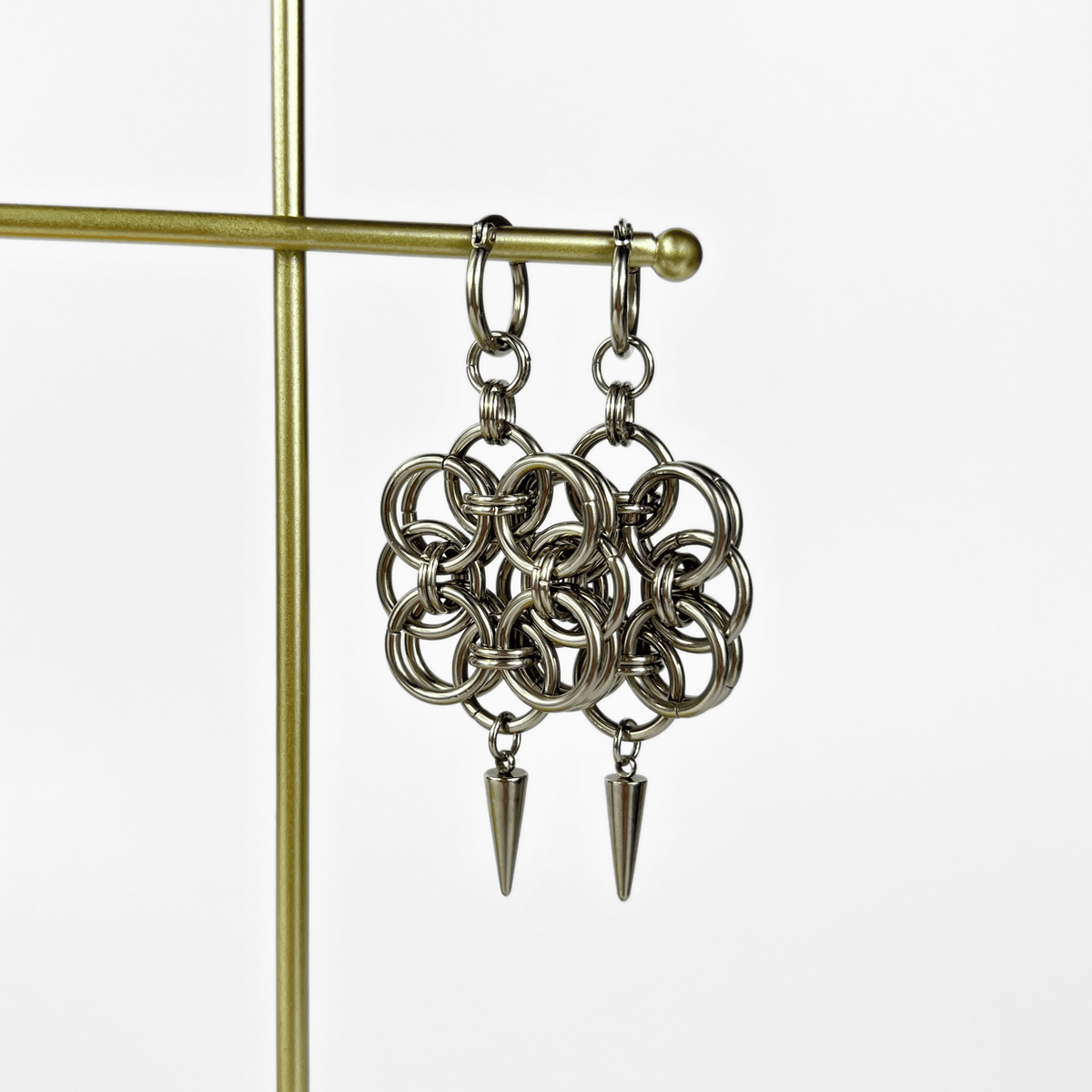 Boucles d'oreilles en cotte de mailles, créoles et pointes Helm Rose