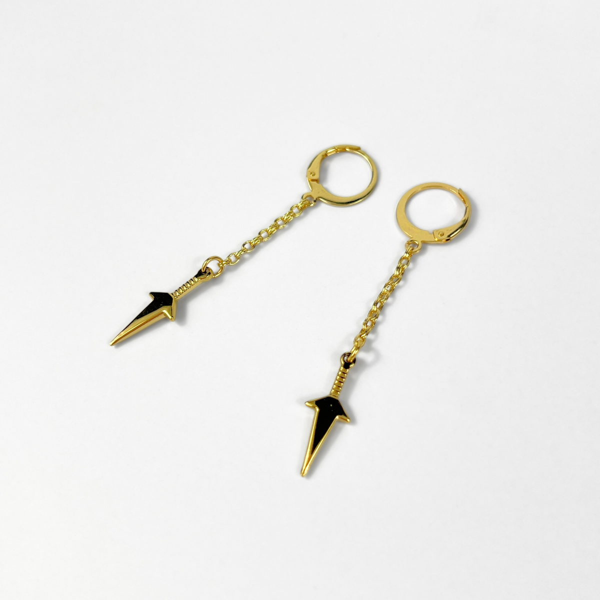 Boucles d'oreilles kunai, pendantes plaqué or