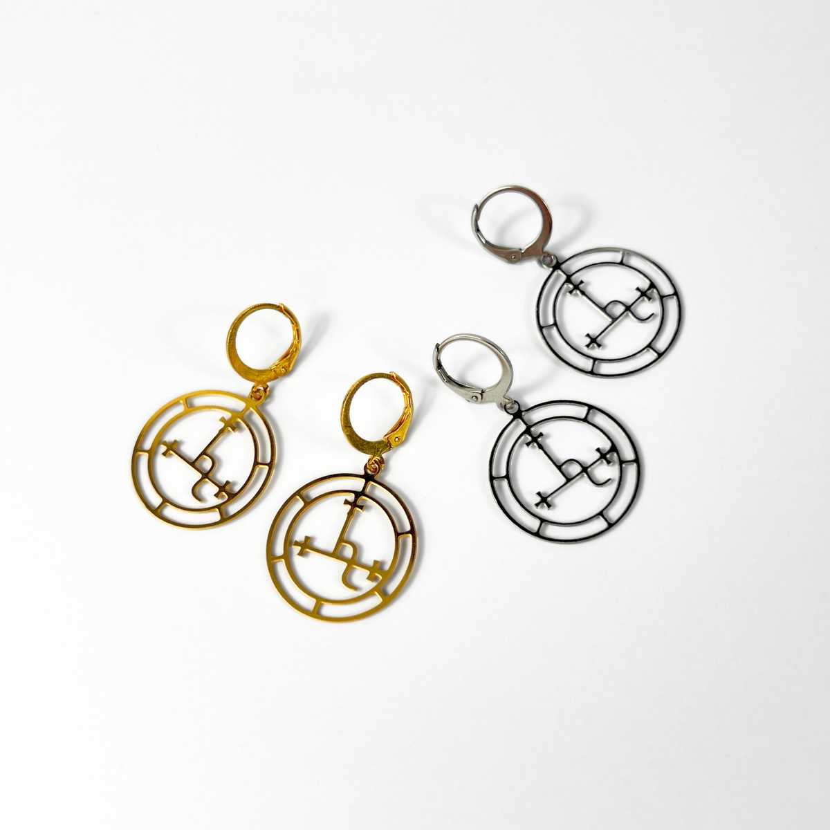 Boucles d'oreilles à l'effigie de Lilith, couleur or ou argent, acier inoxydable