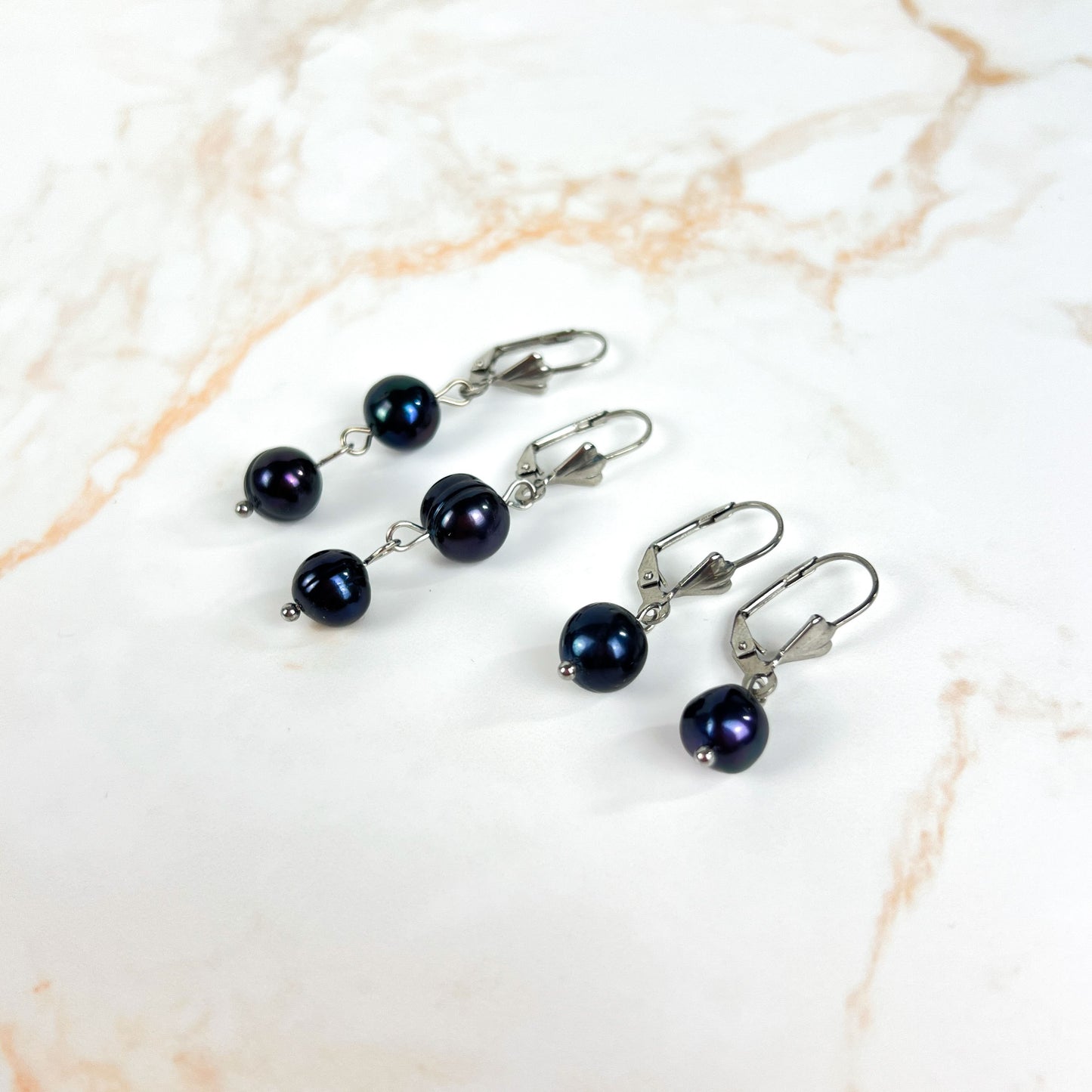 Victorian baroque black pearl earrings in stainless steel Baguette Magick