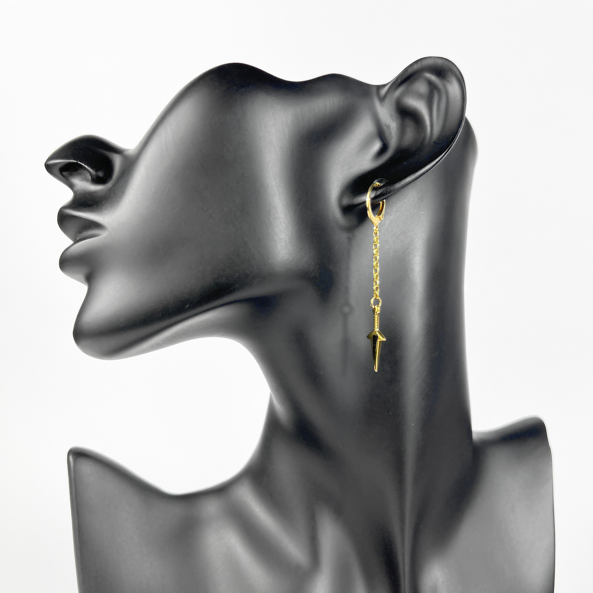 Boucles d'oreilles kunai, pendantes plaqué or