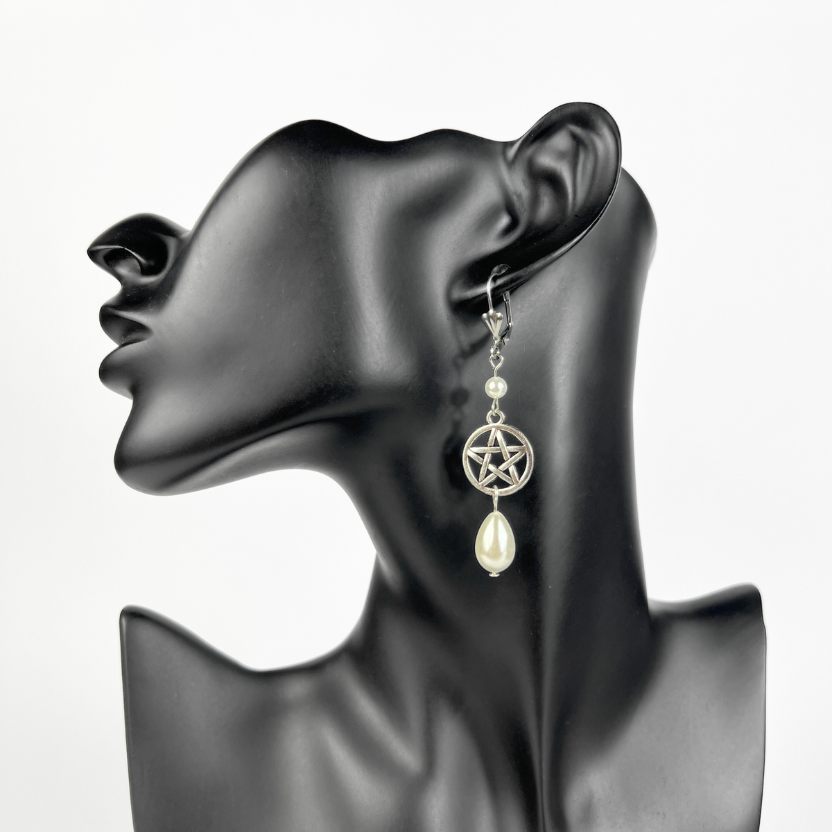 Boucles d’oreilles victoriennes édouardiennes en forme de pentacle et de perles en forme de larme