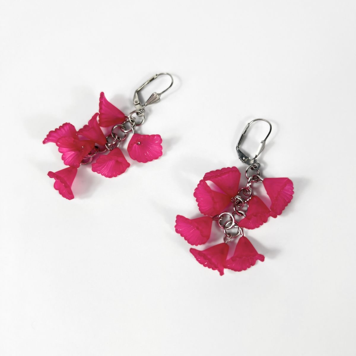 Calla Arum lilies flower earrings, leverback, plum purple Baguette Magick