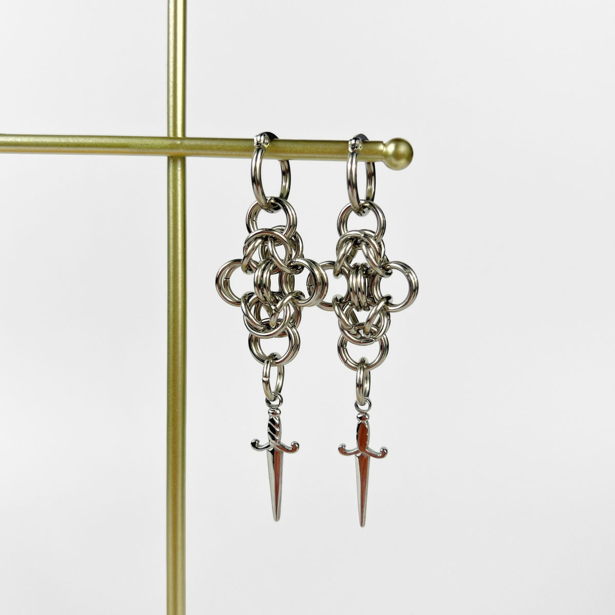 Dagger chainmail earrings, stainless steel Baguette Magick