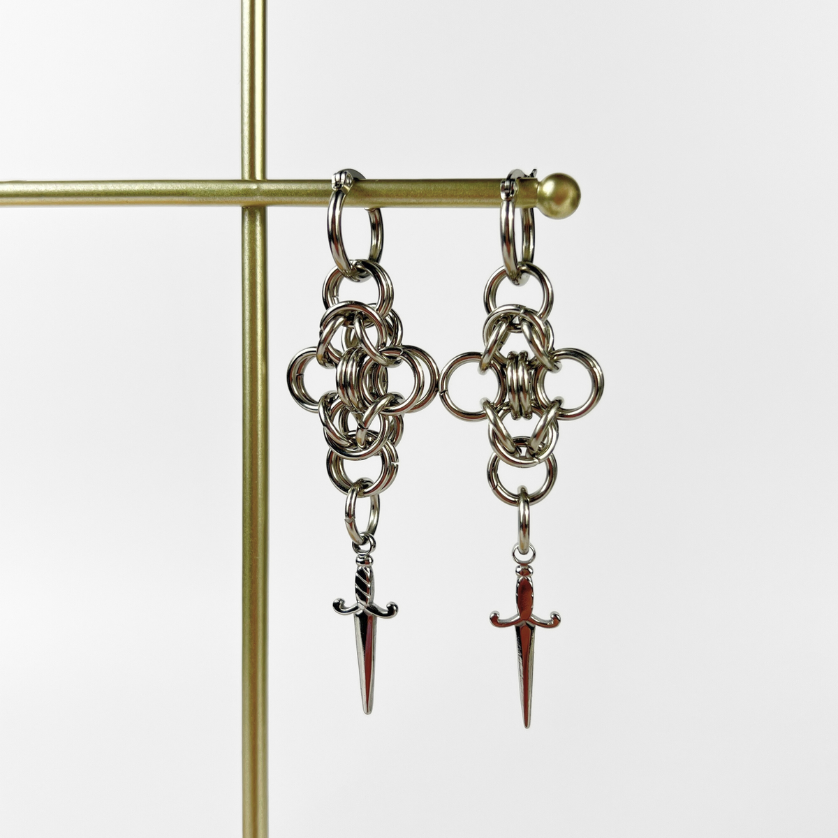 Dagger chainmail earrings, stainless steel Baguette Magick
