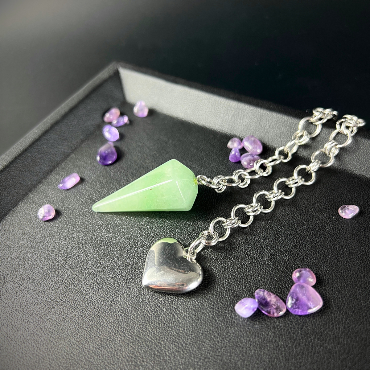 Puffy heart and aventurine gemstone chainmail pendulum Baguette Magick