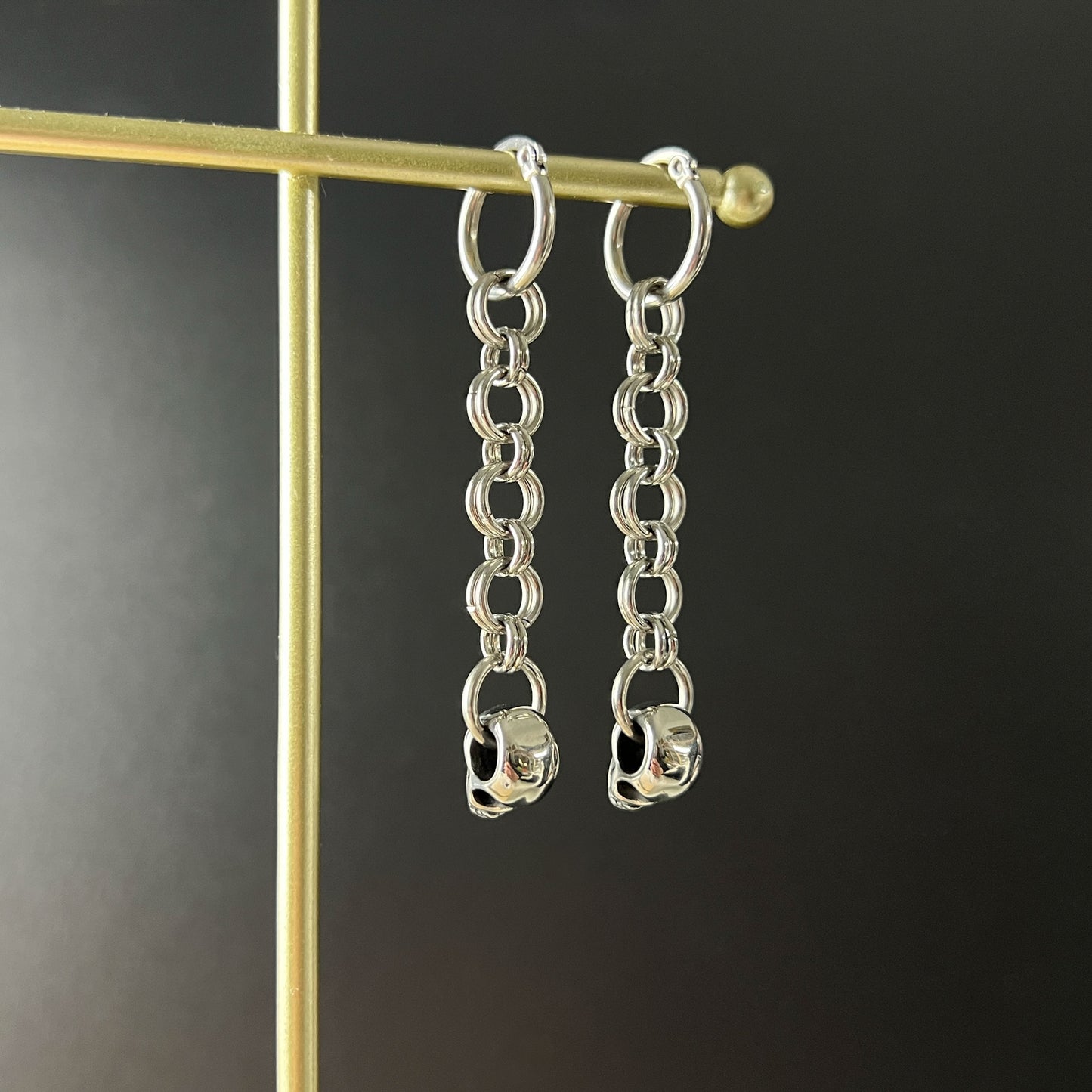 Chainmail skulls and hoops earrings Baguette Magick